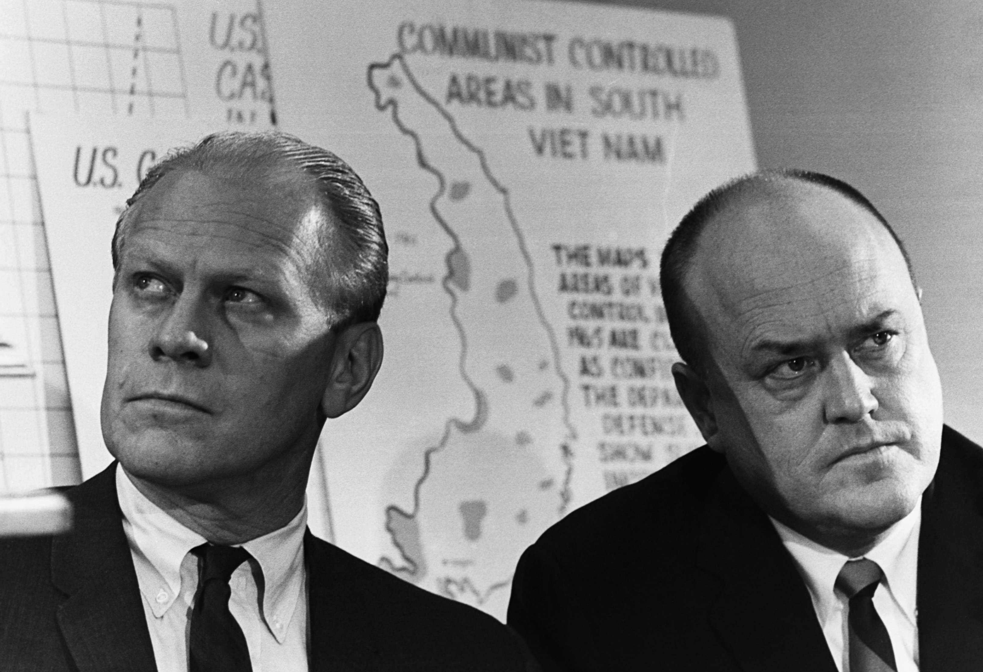 nixonperformingaspeechinsaigon Vietnam War Presidents and Policy Makers Pictures