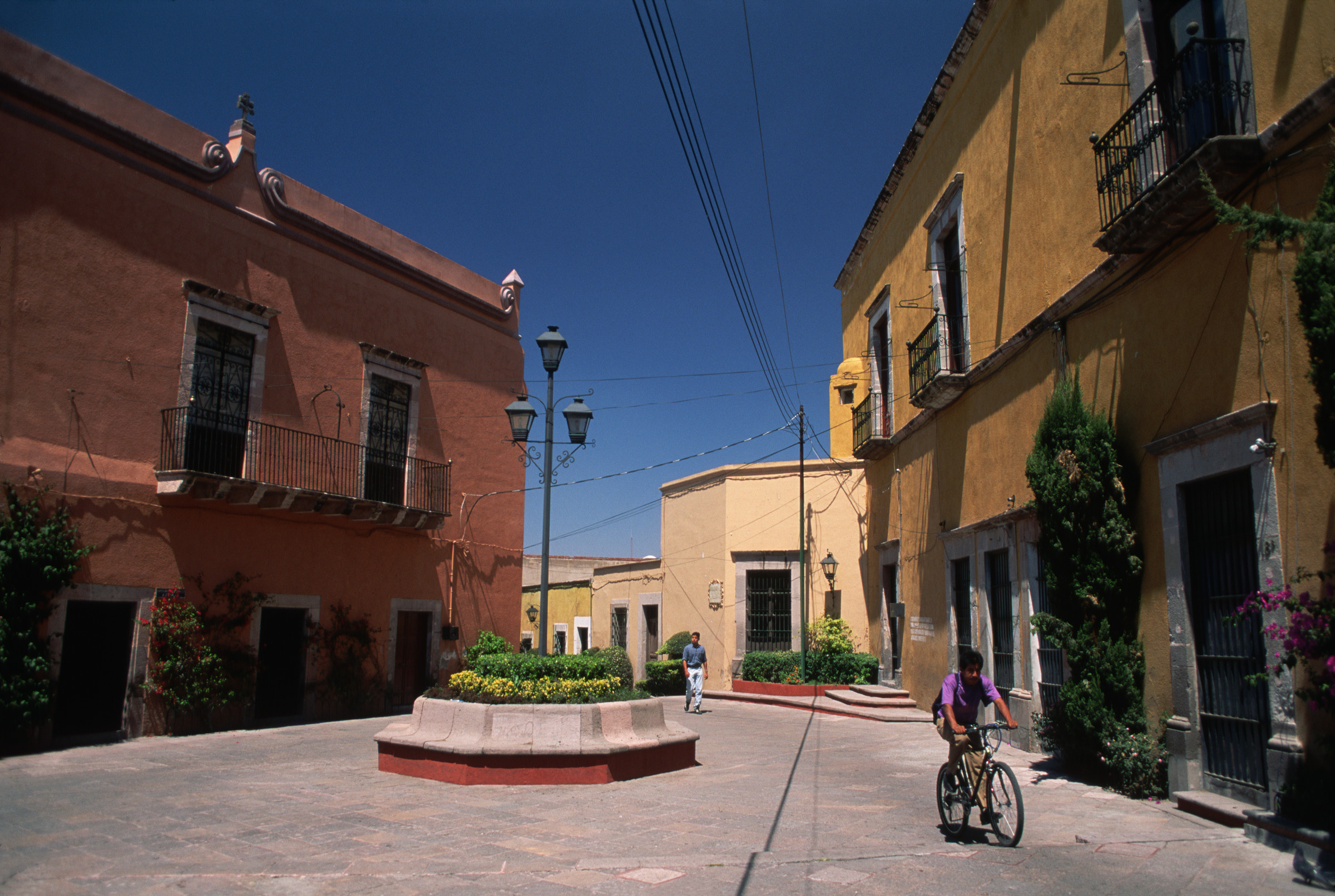 Apartment Houses stucco-apartment-houses - queretaro pictures - querétaro - history Apartment Houses stucco-apartment-houses - queretaro pictures - querétaro - history