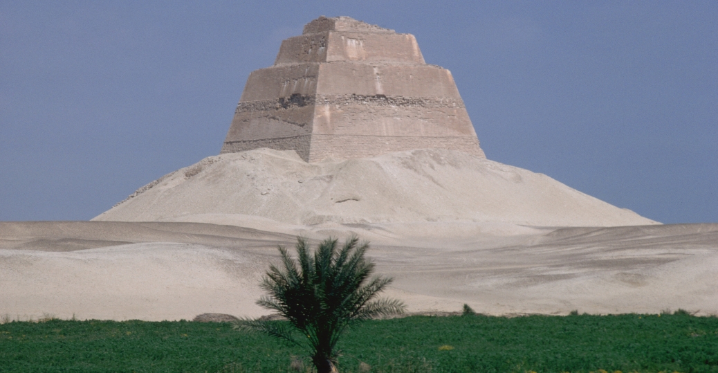 collapsed-pyramid-of-maydum - Egyptian Pyramids Pictures - Ancient