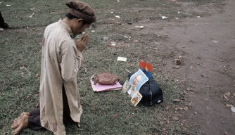 fall-of-saigon-4 - Vietnam War: The Fall of Saigon Pictures - Vietnam War - HISTORY.com