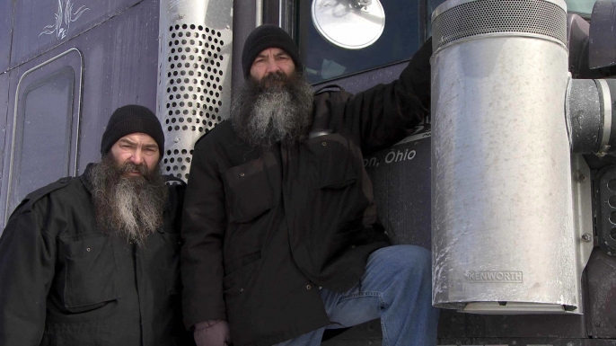 Big Rig Bounty Hunters, Wolf brothers