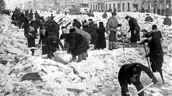 Russian exhibit depicting Siege of Leningrad.