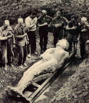 Excavation of the Cardiff Giant, 1869