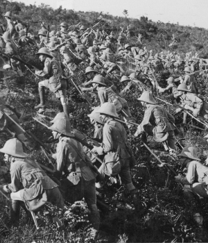British troops advancing at Gallipoli, August 1915. (Credit: Hulton Archive/Getty Images)