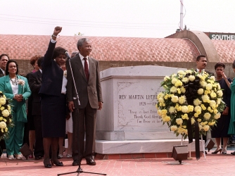 Nelson and Winnie Mandela visit the grave of Martin Luther King Jr. on June 27, 1990.