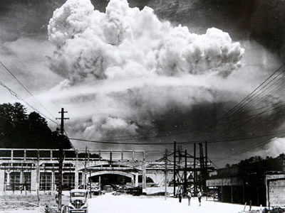 Mushroom cloud over Nagaski.