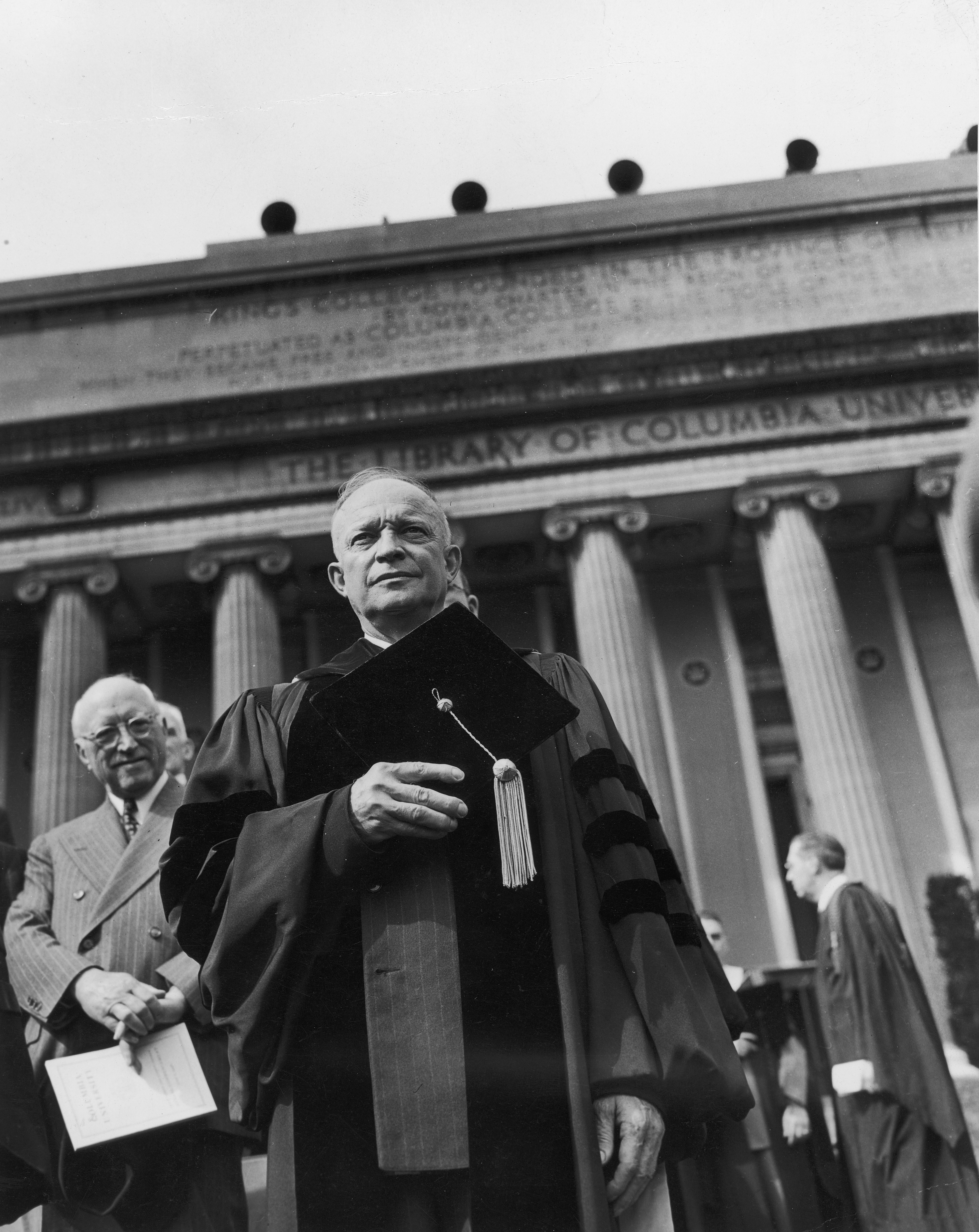 http://cdn.history.com/sites/2/2015/10/GettyImages-98499379.jpg