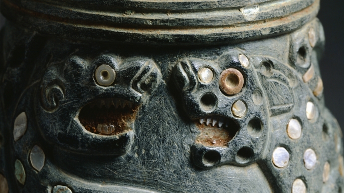 Detail of the fragment from a steatite vase. (Credit: DEA/A. DE GREGORIO/Getty Images)