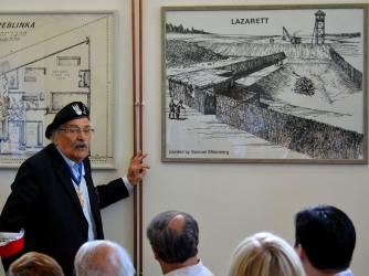 Samuel Willenberg with his Treblinka studies at the Treblinka Museum permanent exhibition. (Credit: Adrian Grycuk)