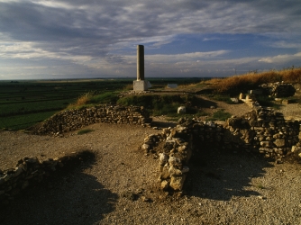 The memorial stone commemorating the Battle of Cannae. (Credit: De Agostini / V. Giannella / Getty Images)