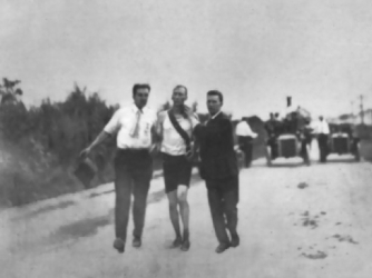 Fans helping Tom Hicks, marathon champion at the St. Louis Olympic Games, 1904. (Credit: Public Domain)