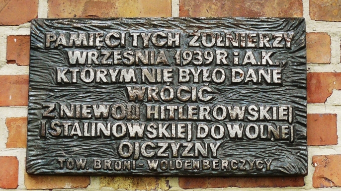 Plaque at site of former Woldenberg camp.
