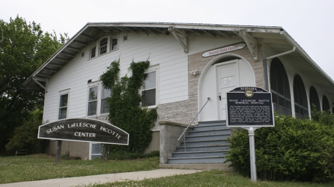 Susan LaFlesche Picotte Center, which LaFlesche built in 1913. (Credit: Joelwnelson/Wikimedia Commons)
