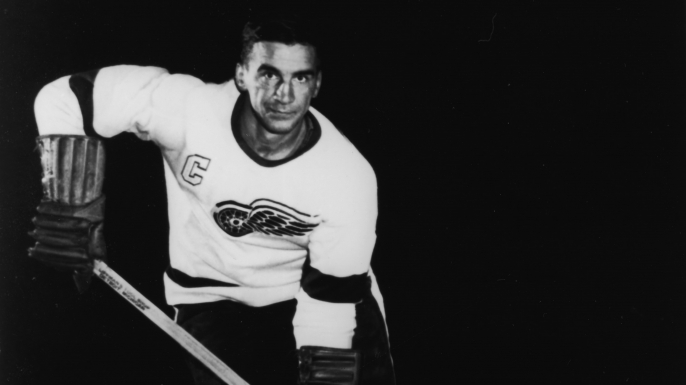 Ted Lindsay of the Detroit Red Wings, 1950s. (Credit: Bruce Bennett Studios/Getty Images)