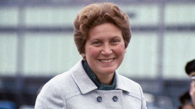 Svetlana Alliluyeva, Stalin's daughter, arrives at JFK airport in 1967. (Credit: Bettmann/Getty Images)