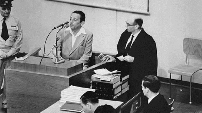 Henryk Ross testifies during Adolf Eichmann's trial in 1961. (Credit: U.S. Holocaust Memorial Museum)