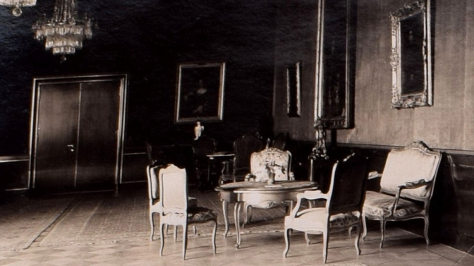An interior shot of the Reich Chancellery. (Credit: C&T Auctions)