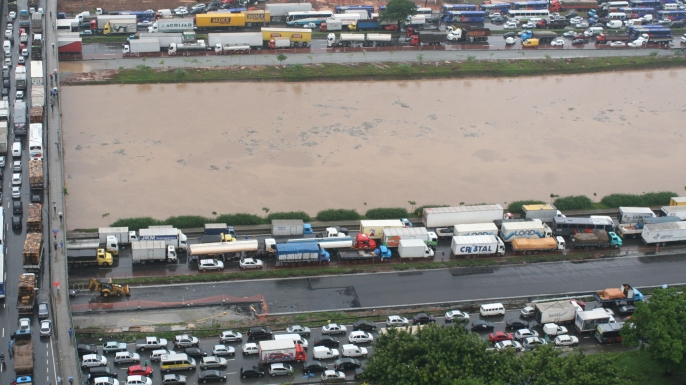 A flooding point after a heavy rain in Sao Paulo, Brazil, that left several flooded areas and interrupted the traffic. (Credit: JB Neto/Agencia Estado via AP Images)