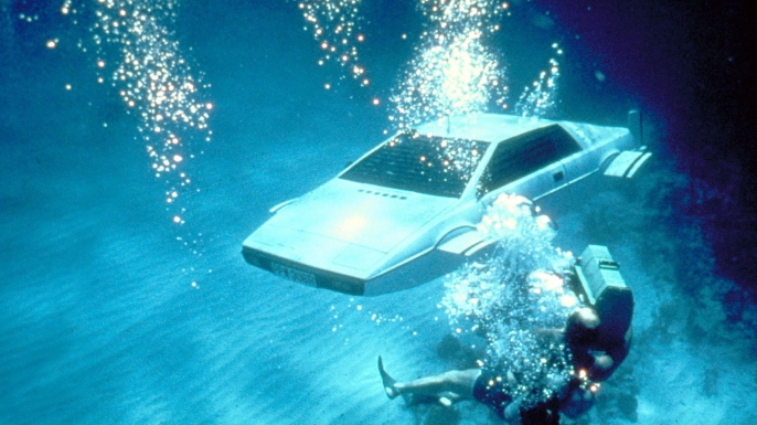 The car in The Spy Who Loved Me being filmed underwater. (Credit: AF Archive/Alamy Stock Photo)