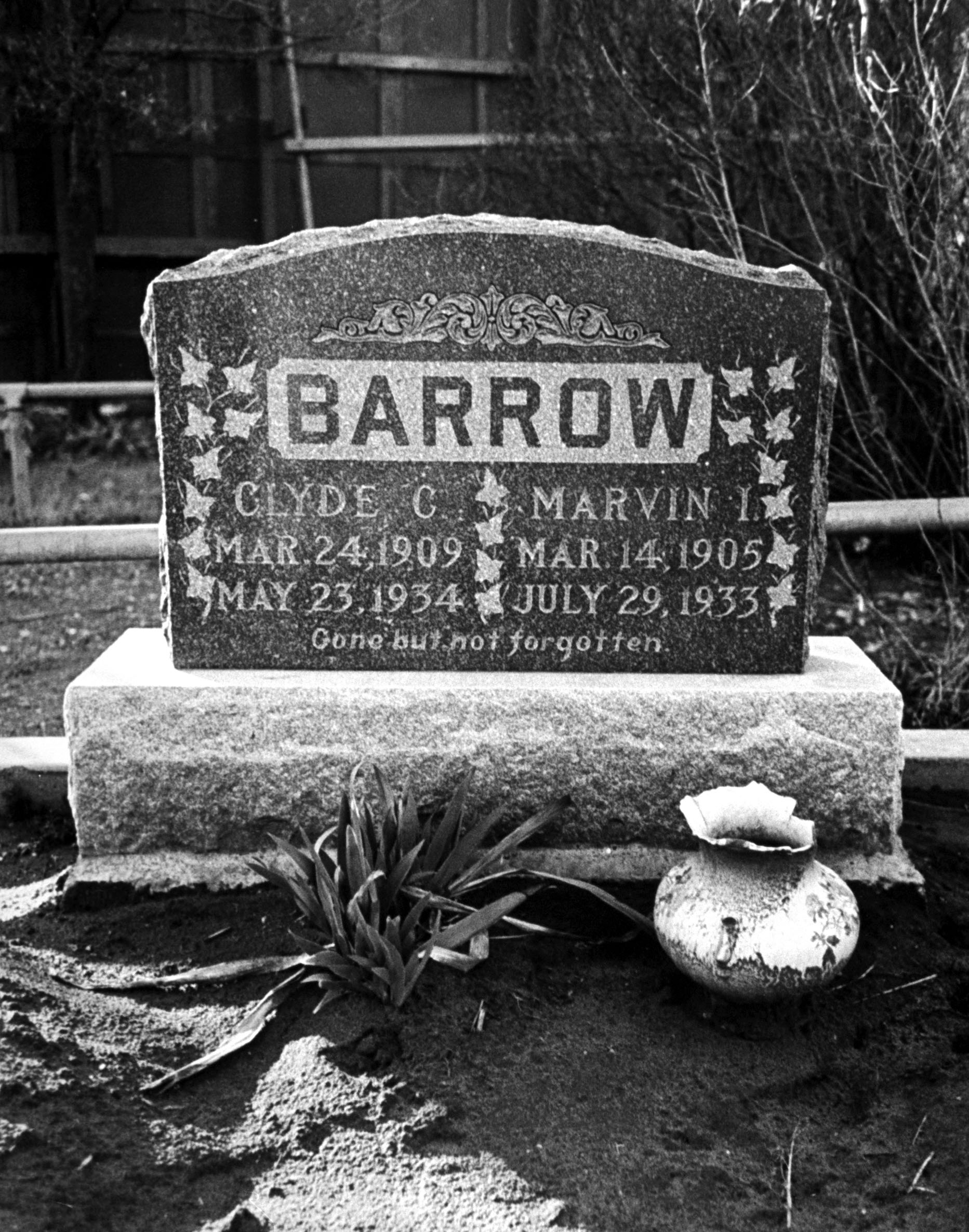 Clyde Barrow Death Photo