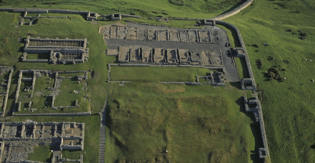 housesteadsromanfortruinsonhadrianswall Roman Architecture and