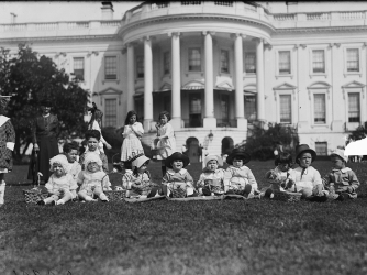 Children attend the Easter Egg Roll, c. 1921. (Credit: Library of Congress)