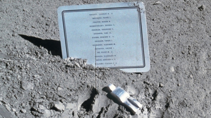 View of Commemorative plaque left on moon at Hadley-Apennine landing site. (Credit: NASA)