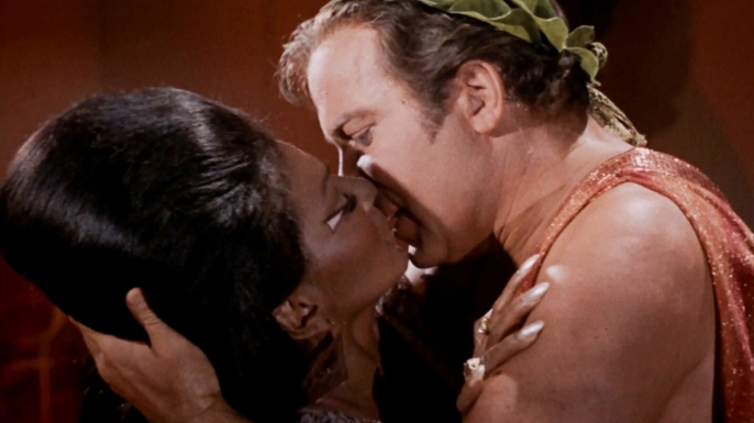 Nichelle Nichols as Uhura and William Shatner as Captain James T. Kirk in the episode "Plato's Stepchildren.
