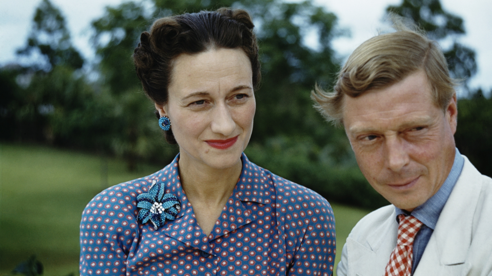 Wallis, Duchess of Windsor and the Duke of Windsor outside Government House in Nassau, the Bahamas. (Credit: Ivan Dmitri/Michael Ochs Archives/Getty Images)