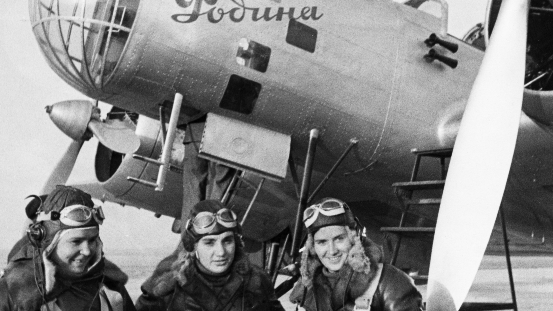 Captain Polina Osipenko (Co-Pilot and Commander of the plane), Deputy to the Supreme Soviet of the USSR Valentina Grizodubova (Navigator), and Senior Lieutenant Marina Raskova right before taking flight. (Credit: Sovfoto/UIG via Getty Images)