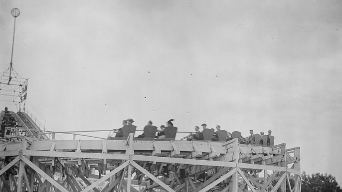 Coney Island roller coaster, 1915. (Credit: The Library of Congress)