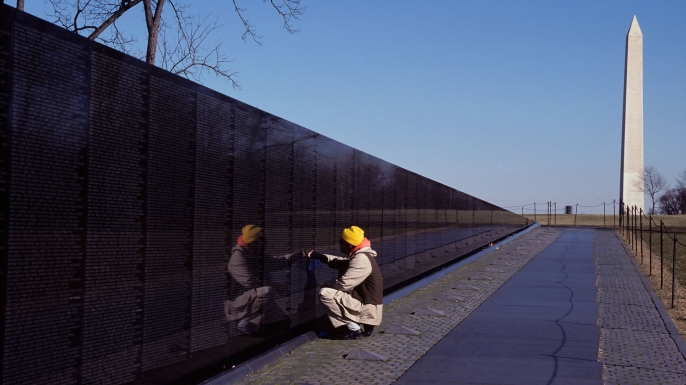 Vietnam Veterans Memorial Wall in Washington DC. (Credit: Rolf Adlercreutz/Alamy Stock Photo)