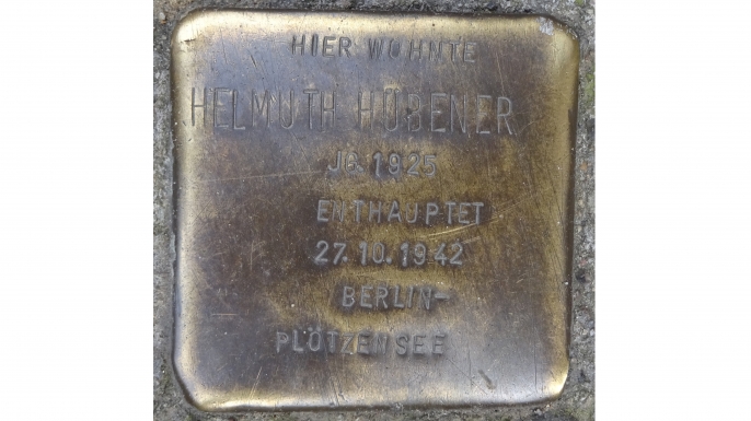 Plaque for Helmut Hubener. (Credit: Hinnerk11/Wikimedia Commons/CC BY-SA 4.0)