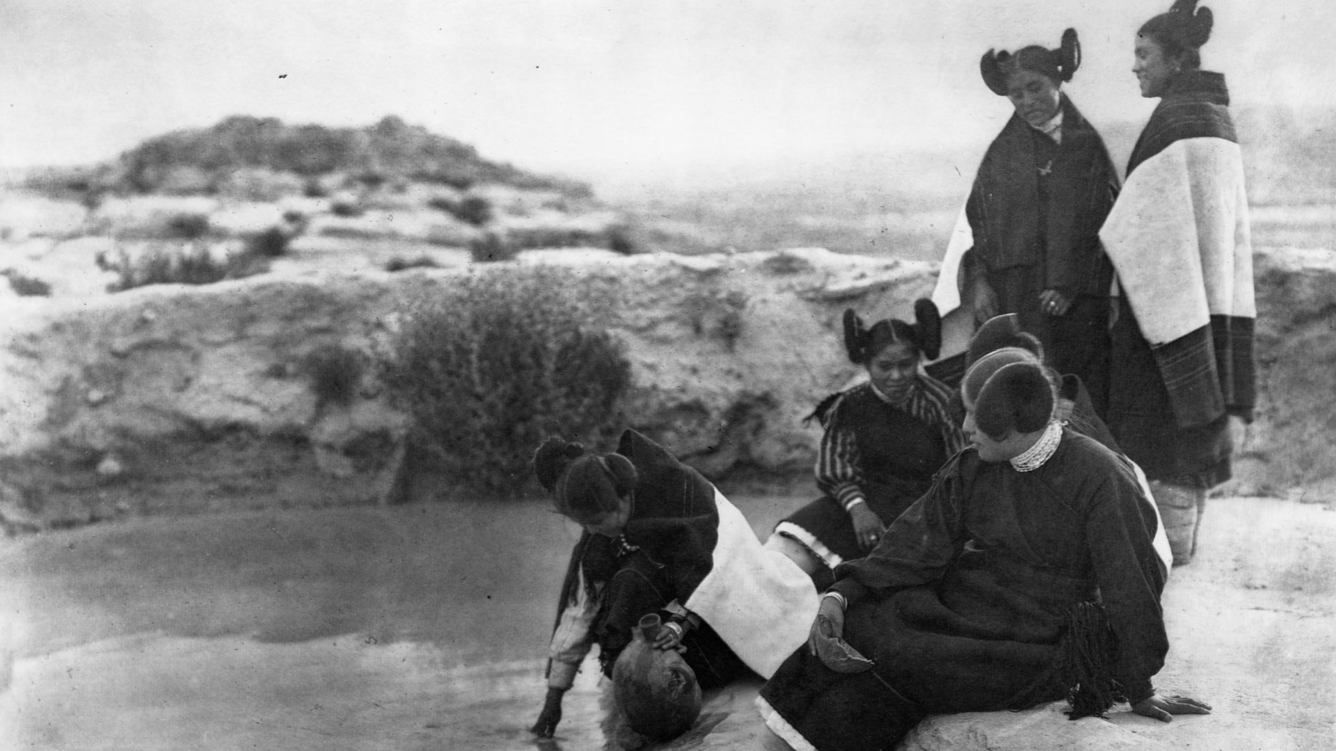 A photograph of Hopi girls in traditional dress. (Credit: Edward S. Curtis/Library of Congress/Corbis/VCG via Getty Images)
