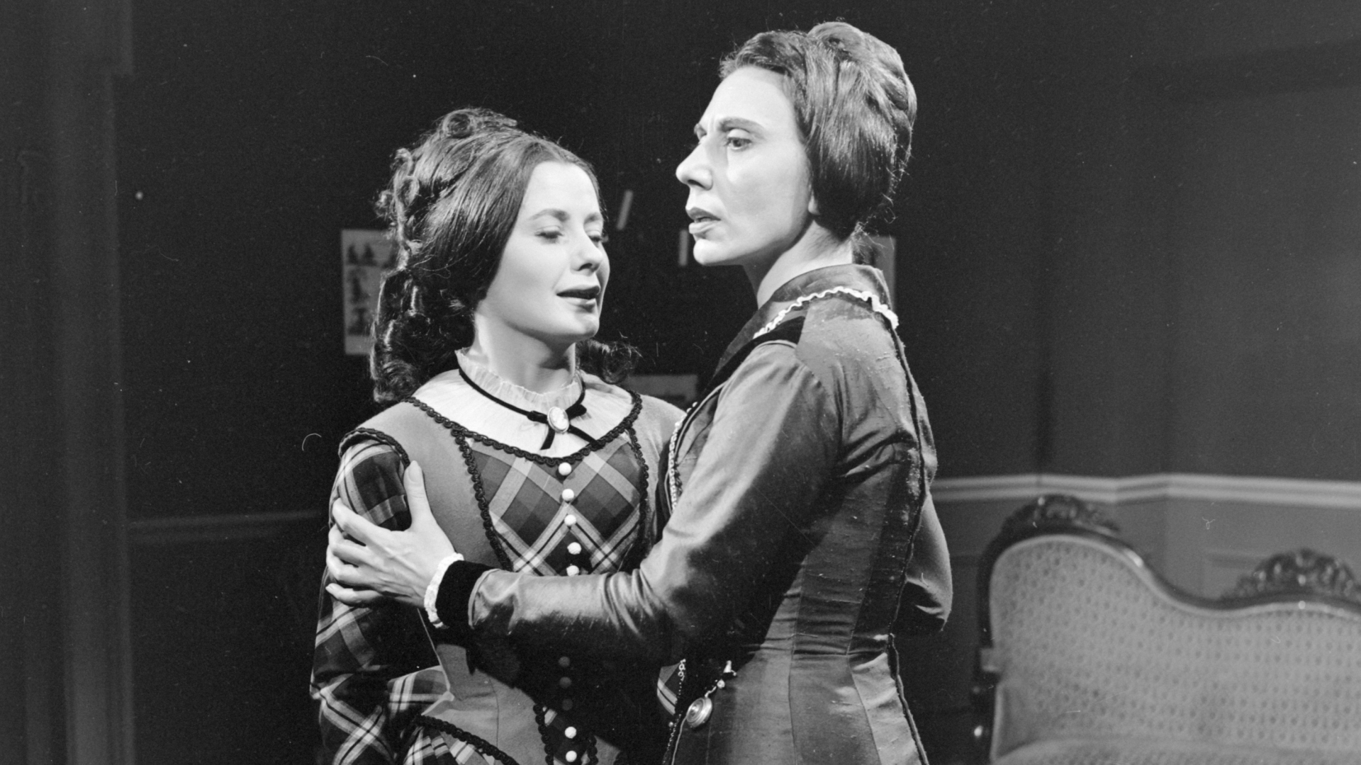 Michèle André and Alice Sapritch in "The Bostonians", the drama adapted by Jean-Louis Curtis from Henry James's novel. (Credit: Bernard Pascucci/INA via Getty Images)