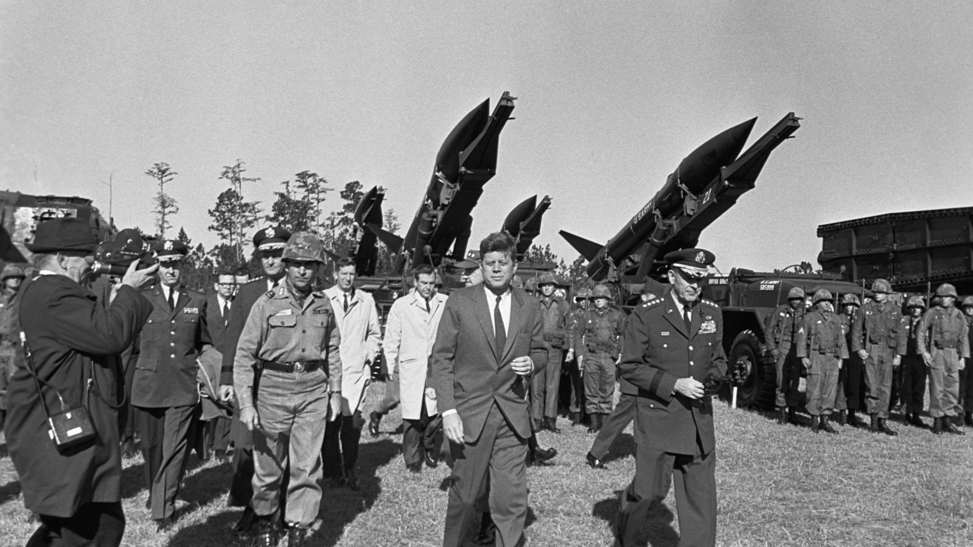 President Kennedy with U.S. Army officials during the Cuban Missile Crisis, 1962. (Credit: Corbis via Getty Images)
