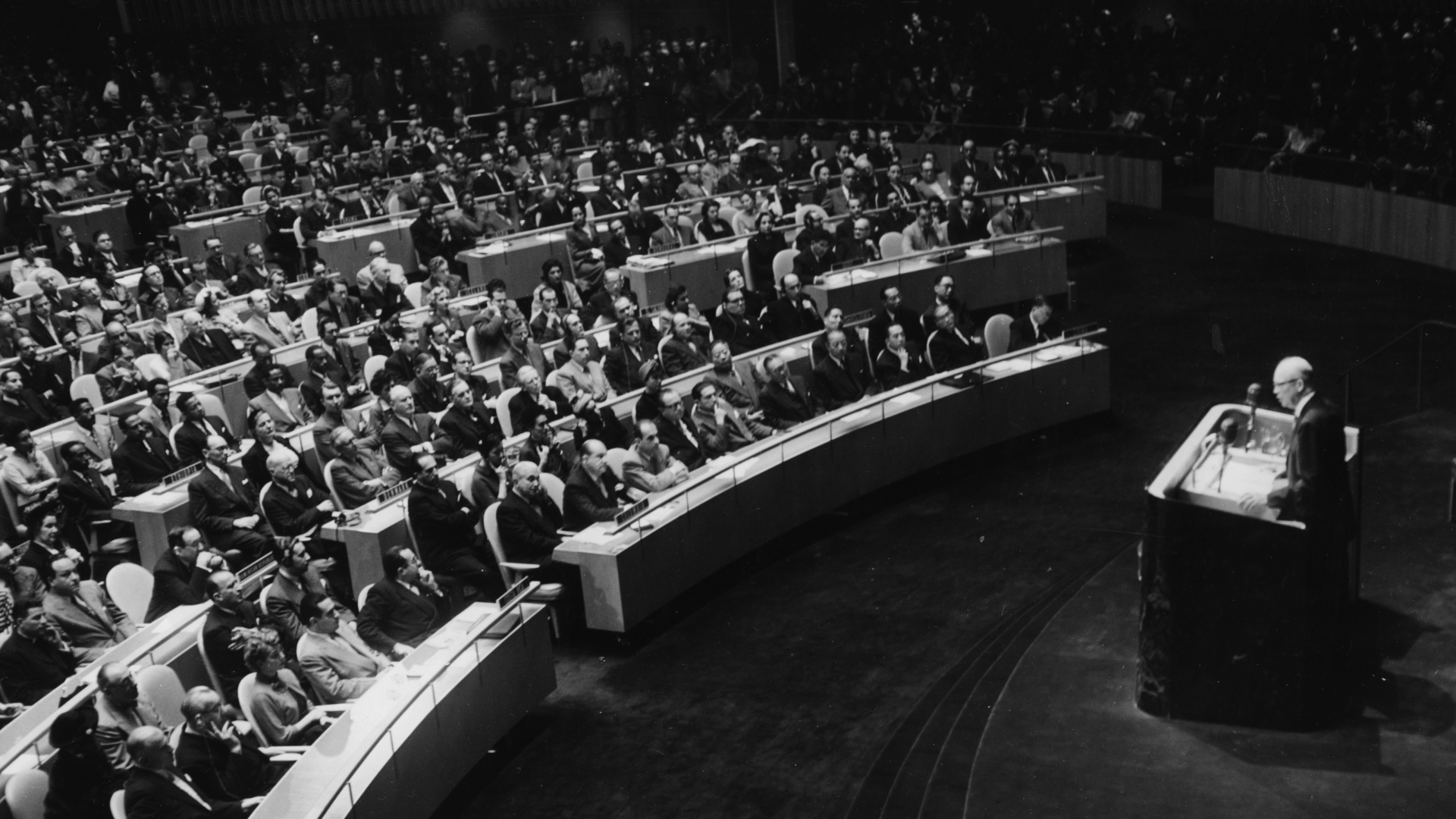President Eisenhower addressing the United Nations concerning the Atom Bomb Plan, 1953. (Credit: Keystone/Hulton Archive/Getty Images)