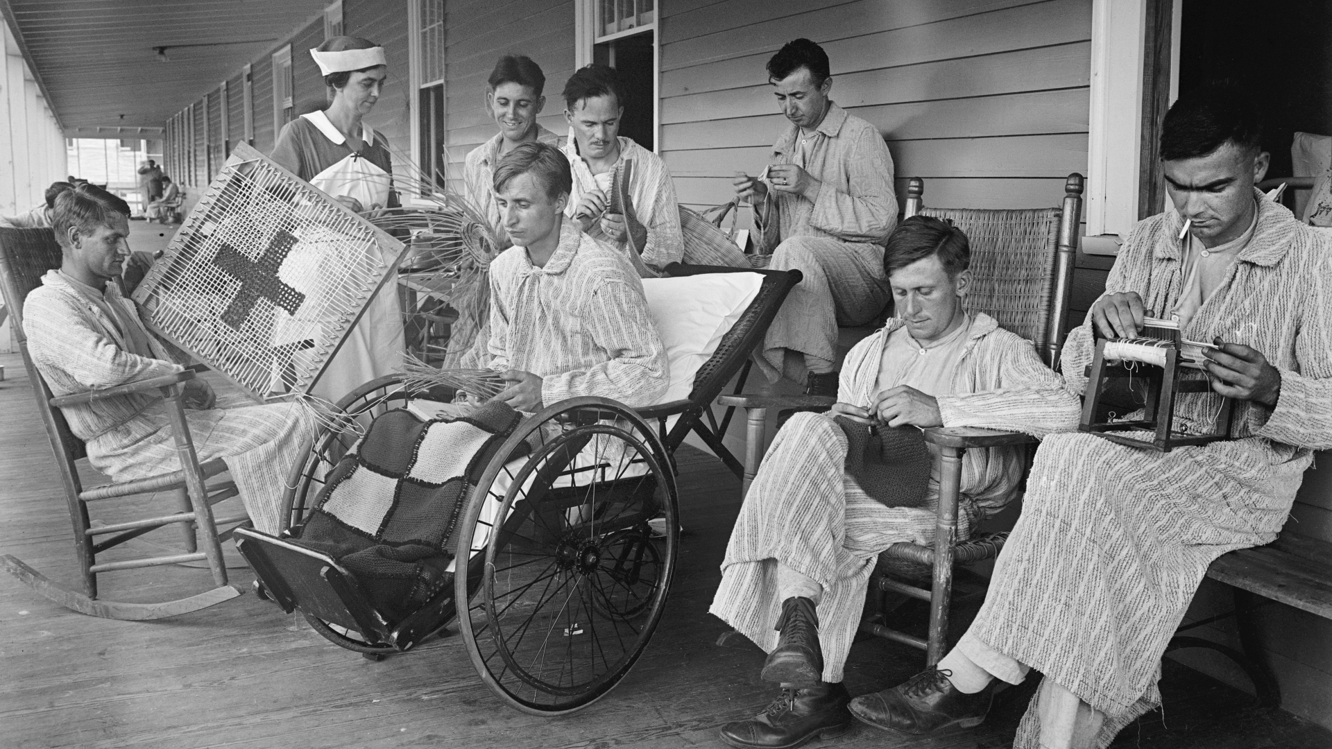 Injured soldiers at Walter Reed General Hospital in Washington, D.C.1918. (Credit: GHI/Universal History Archive/Getty Images)